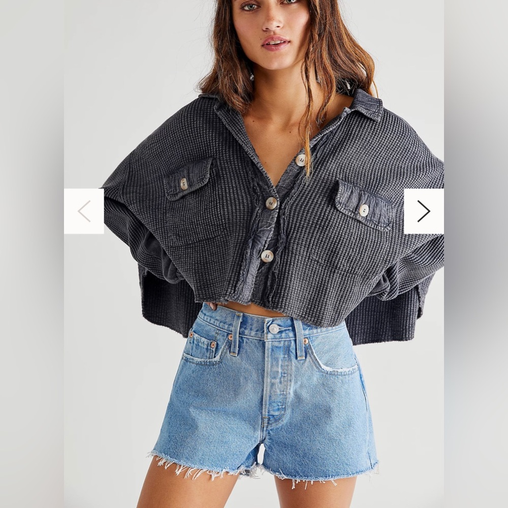 LEVIS 50 HIGH RISE DEMIN SHORTS